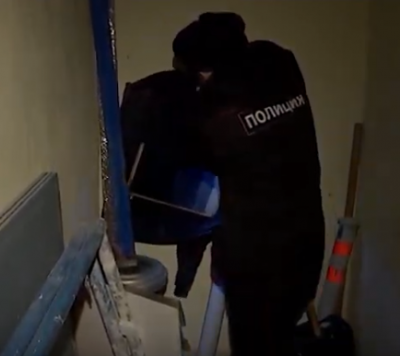 В Сети показали момент кражи из Третьяковки картины "Ай-Петри. Крым"