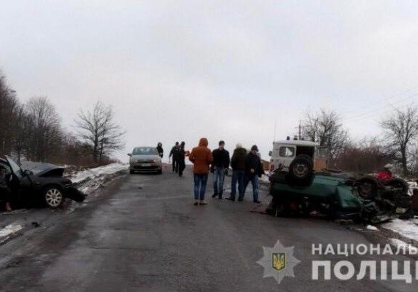 Смертельное ДТП под Винницей: в числе трех погибших младенец