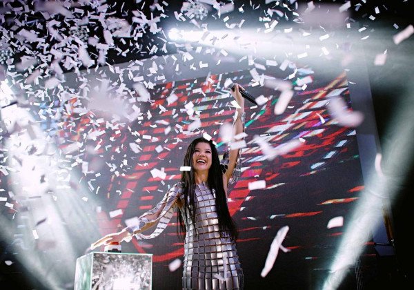 Руслана в Новый год отыграла многочасовой концерт на чистой солнечной энергии