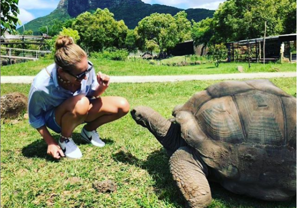 "Так выглядит рай!": Осадчая показала потрясающие фото с отдыха на острове