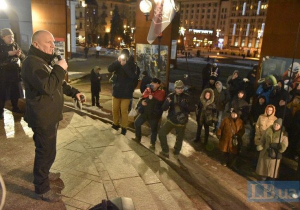 В Киеве провели акцию с гробом к годовщине расстрелов на Майдане: опубликованы фото