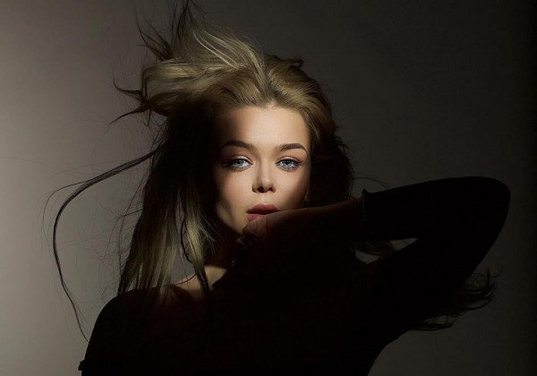 Алина Гросу покорила сеть чувственной фотосессией