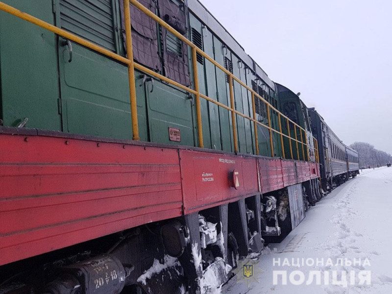 "Смертельный таран": на Полтавщине электричка влетела в иномарку