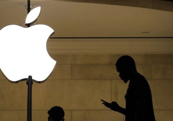 Apple Apple