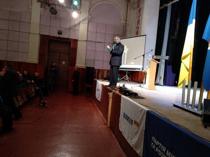 Вилкула облили зеленкой