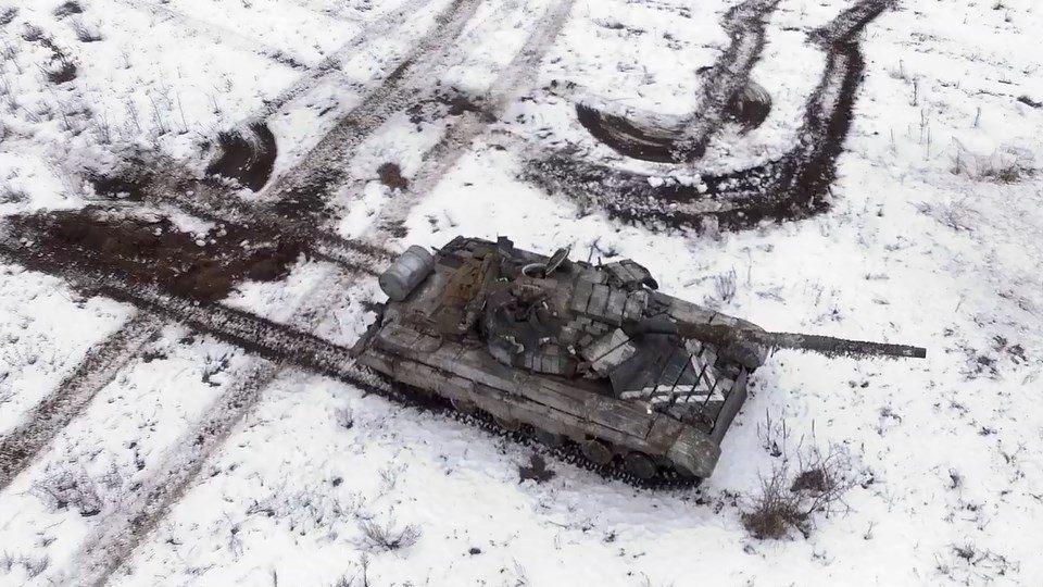 В Украине прошли масштабные танковые учения: опубликованы красочные фото