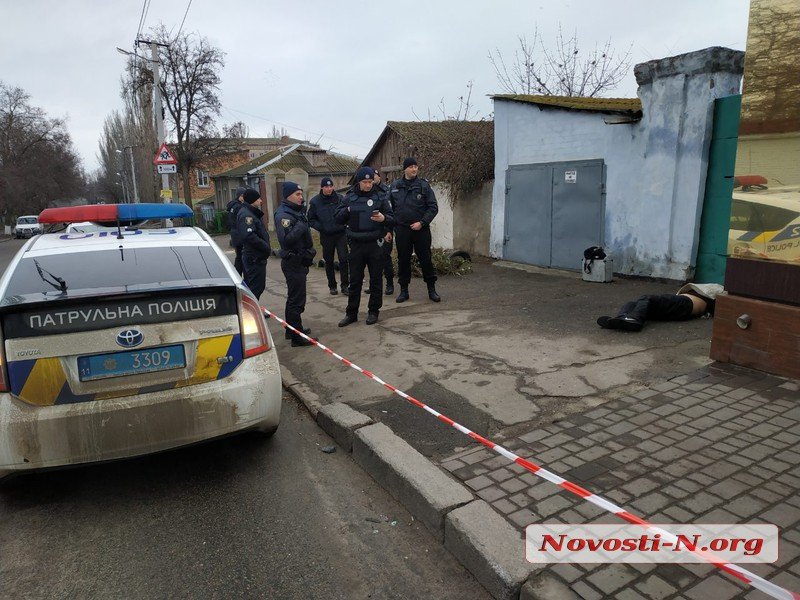 В Николаеве найден мертвым мужчина с изуродованным лицом