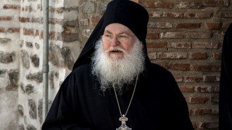 Старец со слабым сердцем тяжело перенес путешествие в Украину / Фото: globallookpress.com