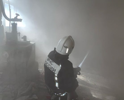 В "крымском МЧС" сообщили, что в Симферополе в подвале завода горел мазут