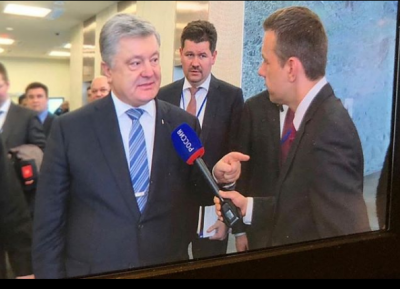 Российские журналисты достали-таки Порошенко и взяли у него интервью