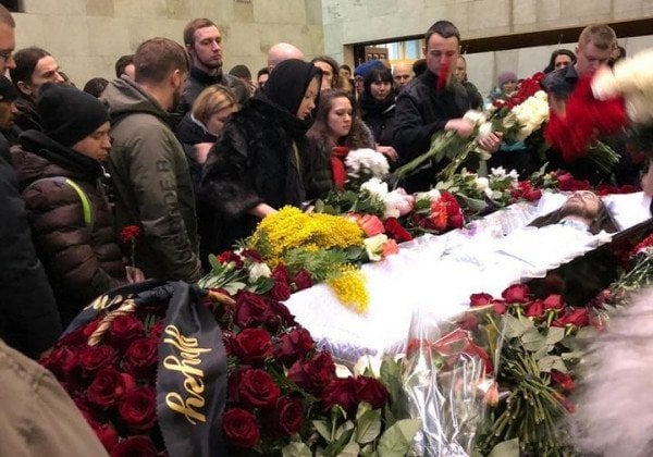 В Москве прощаются с Децлом: онлайн-трансляция