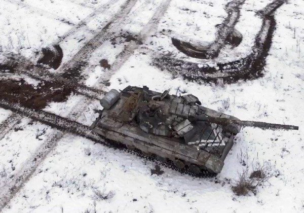 В Украине прошли масштабные танковые учения: опубликованы красочные фото