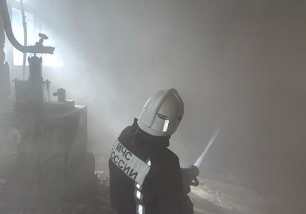 Стали известны важные подробности масштабного пожара на заводе в Крыму