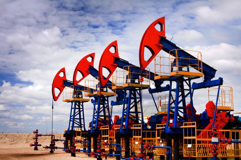 Москва поможет: Венесуэльские нефтяники перевели свои счета в российский "Газпромбанк"
