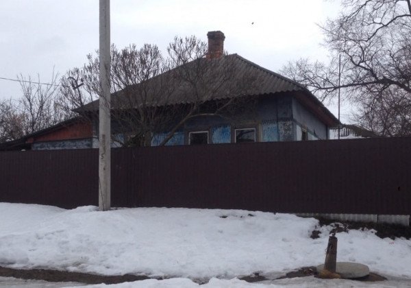 В Конотопе в доме произошел пожар, найдены мертвыми три человека В Конотопе в доме произошел пожар, найдены мертвыми три человека
