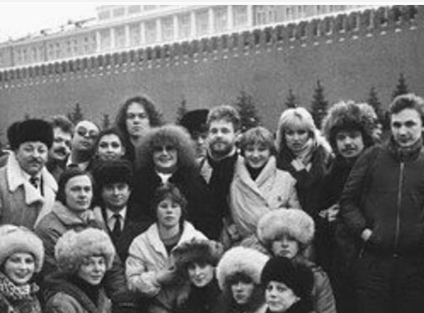 Игорь Николаев показал фото с Аллой Пугачевой, которому свыше 30 лет Игорь Николаев показал фото с Аллой Пугачевой, которому свыше 30 лет