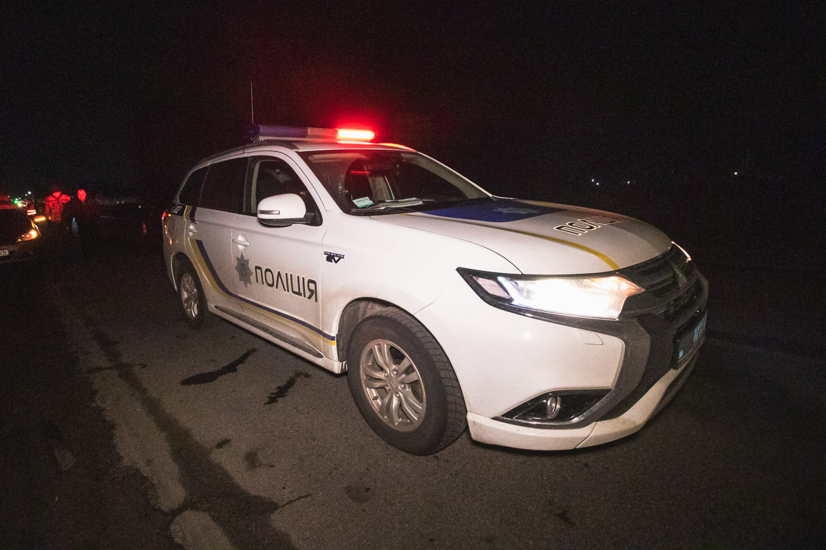 Под Киевом произошло ДТП с участием трех машин, есть жертвы