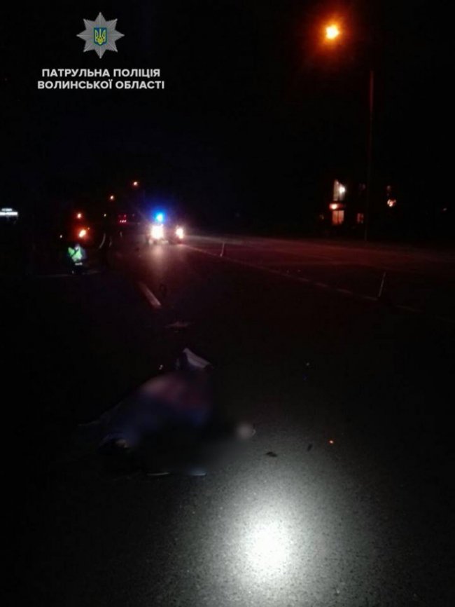 Под Луцком иномарка наехала на известного журналиста, пострадавший погиб Под Луцком иномарка наехала на известного журналиста, пострадавший погиб