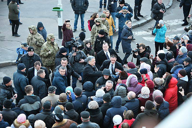 Петр Порошенко на встрече с избирателями в Житомире
