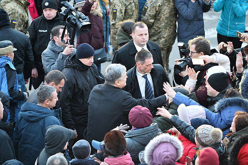 Петр Порошенко на встрече с избирателями в Житомире