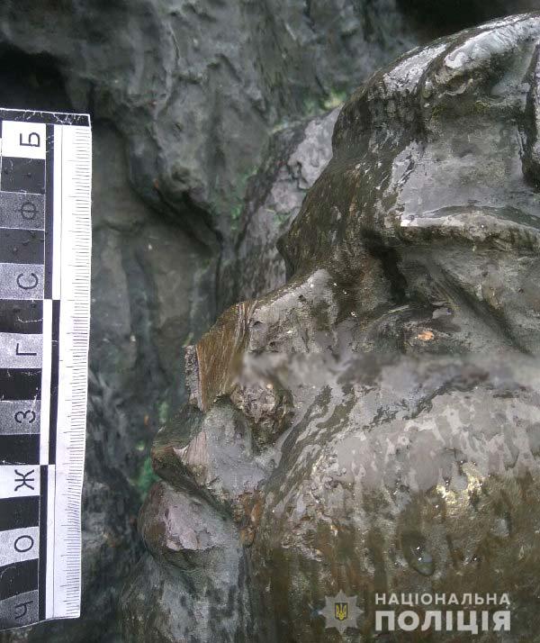 Повредили Монумент Славы в Ровно