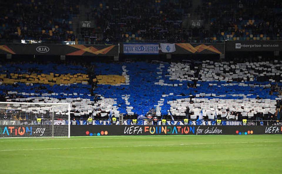 Модульное шоу на матче Динамо - Челси