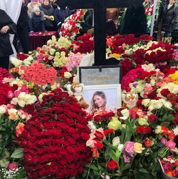 Юлию Началову похоронили возле Игоря Малашенко