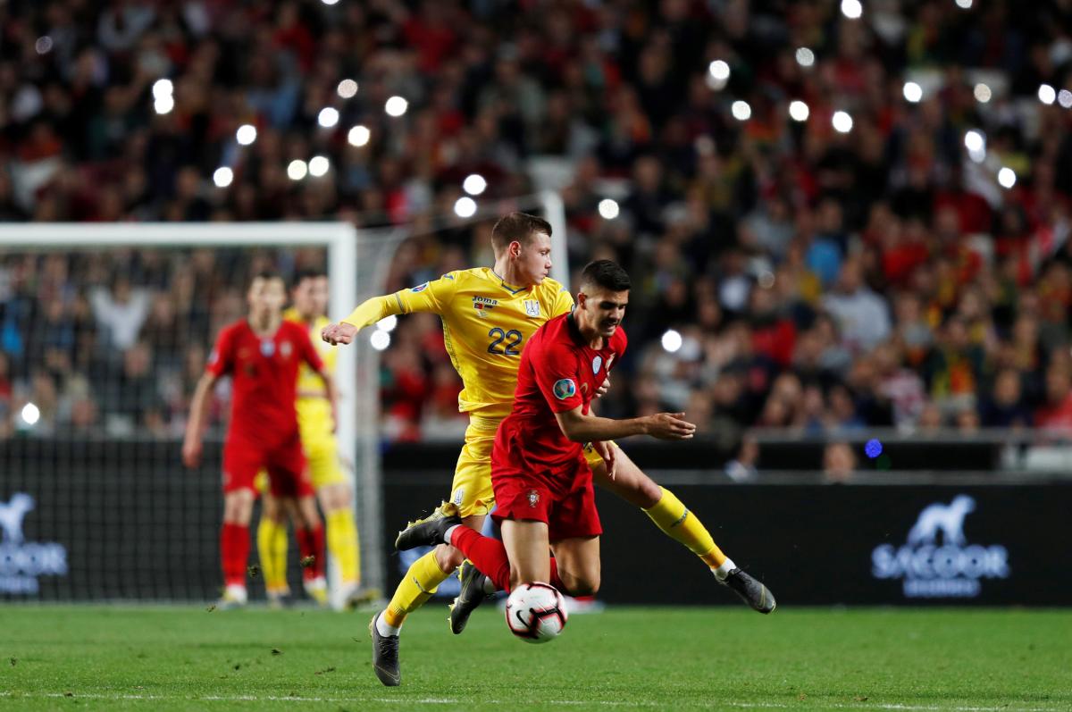 Сборной Украины в матче с Португалией не удалось довести до конца несколько контратак, сказал Андрей Шевченко