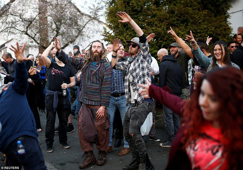 Похороны Кита Флинта