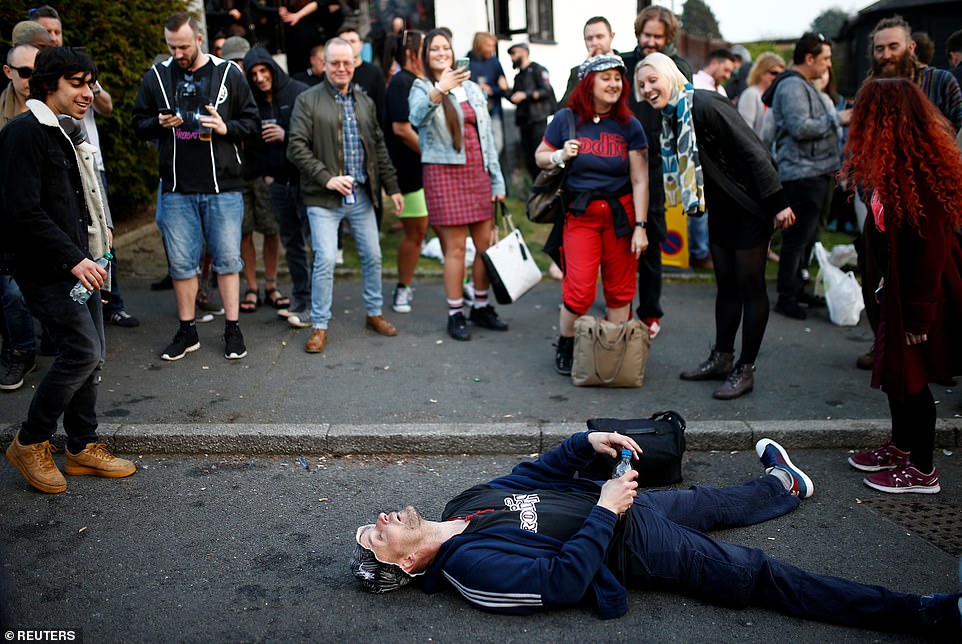 Похороны Кита Флинта