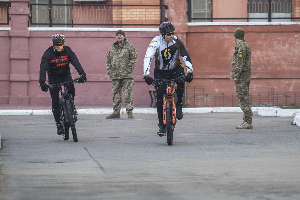 Виталий Кличко проголосовал в Киеве в военном лицее