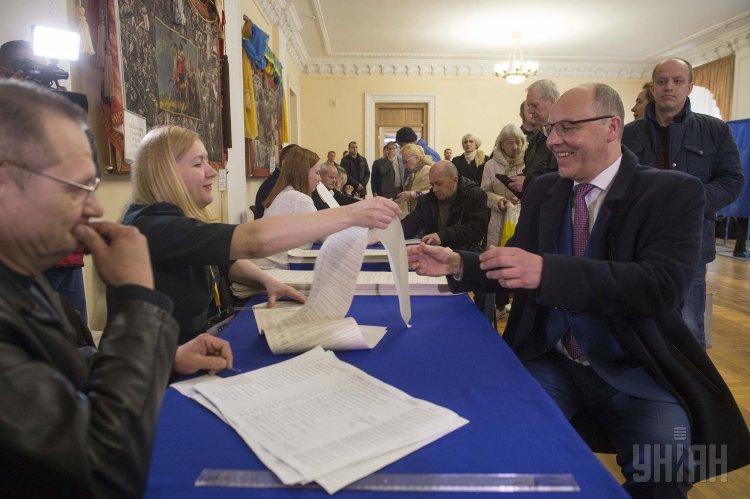 Андрей Парубий проголосовал на выборах 2019