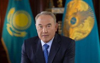 Назарбаев объявил о сложении полномочий президента Казахстана
