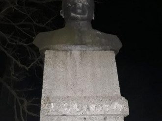 Бюст Ватутину / Сокол