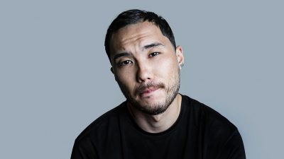 "Плясали казахи": Скриптонит опозорился на концерте и извинился