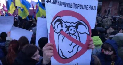 Радикалы пришли на митинг Порошенко в Житомире