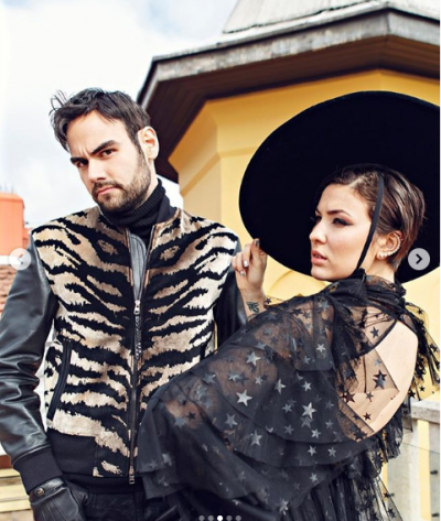 "Шикардос": Maruv снялась в фотосессии для турецкого глянца