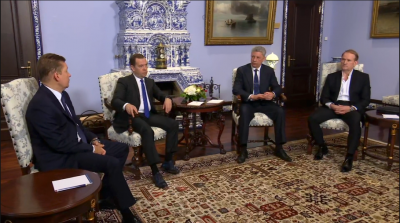 "Ползают на коленях": Порошенко накинулся на засветившихся в РФ Бойко и Медведчука