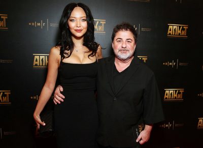 Привел в дом мачеху: Цекало познакомил детей с новой женой