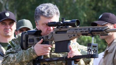 Порошенко пойдет на все, чтобы остаться у власти - политтехнолог