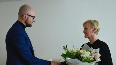 Яценюк встретился с вдовой сенатора Маккейна