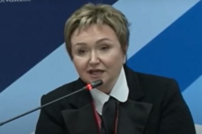 Филева летела с отцом в Германию на лечение