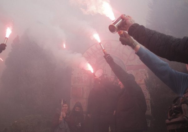 "Мародер, за решетку": Нацдружины пикетировали особняк Гладковского под Киевом