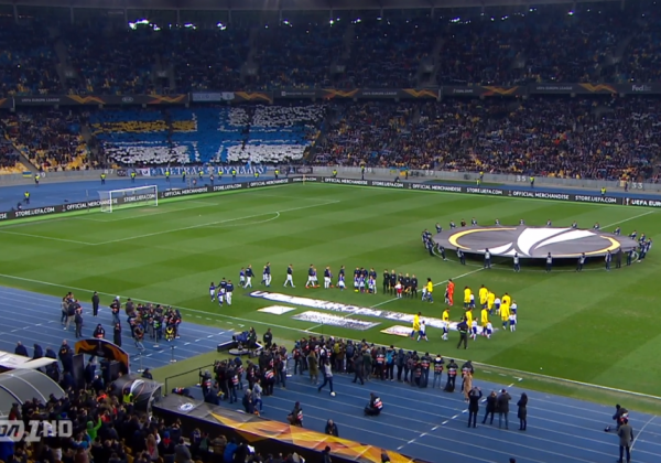 "Убийц много. Президент один": на матче Динамо – Челси вывесили баннеры о деле Гандзюк и коррупции