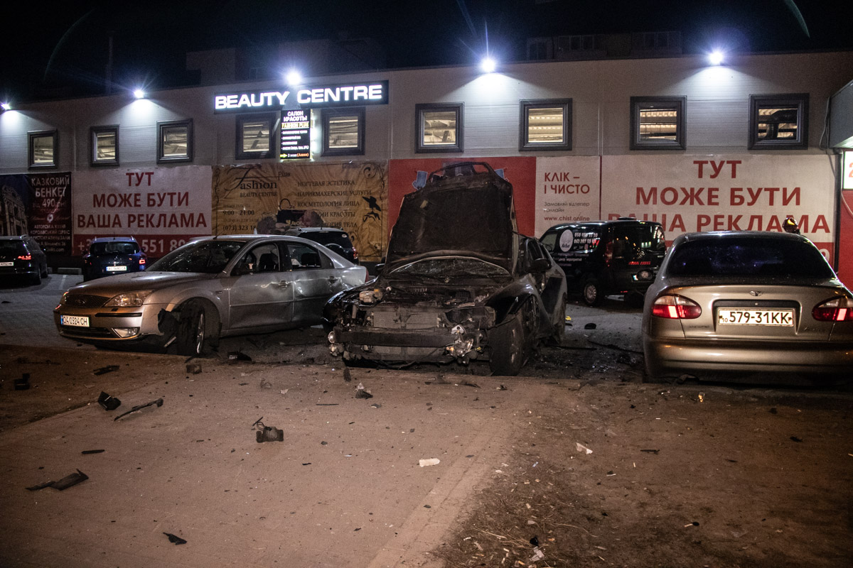 В Киеве подорвали авто украинского разведчика