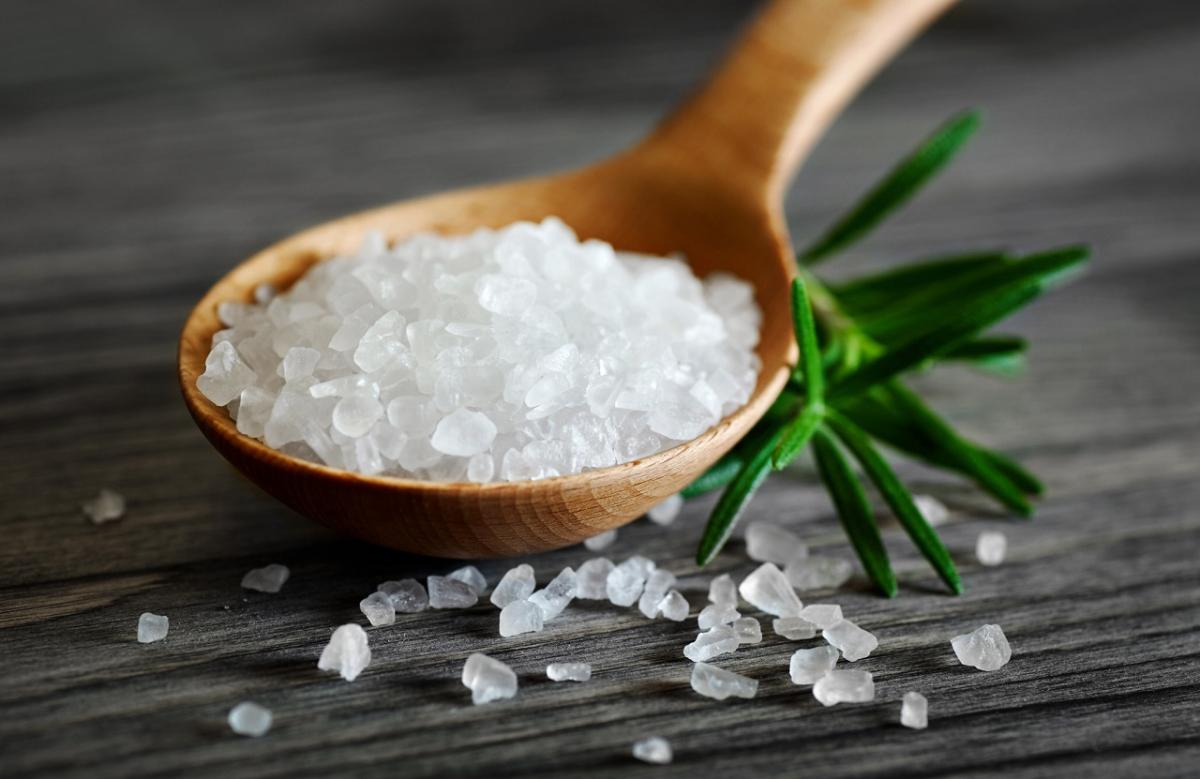 Морская соль: как она влияет на организм и что с ней делать