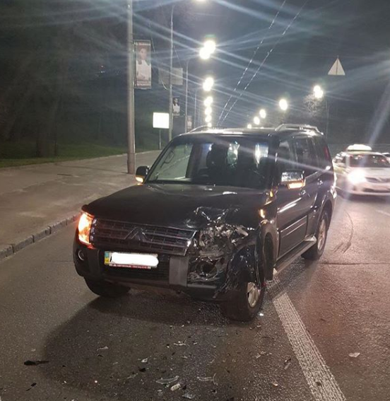 В столице певец Kishe попал в серьезную аварию В столице певец Kishe попал в серьезную аварию
