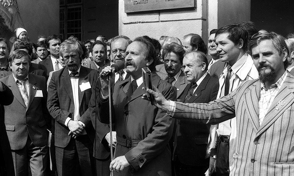 Бурные 90-е во Львове