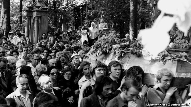 Похороны Владимира Ивасюка