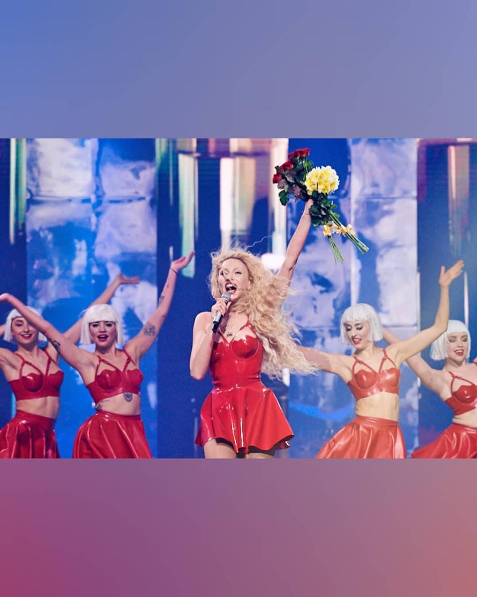 Оля Полякова